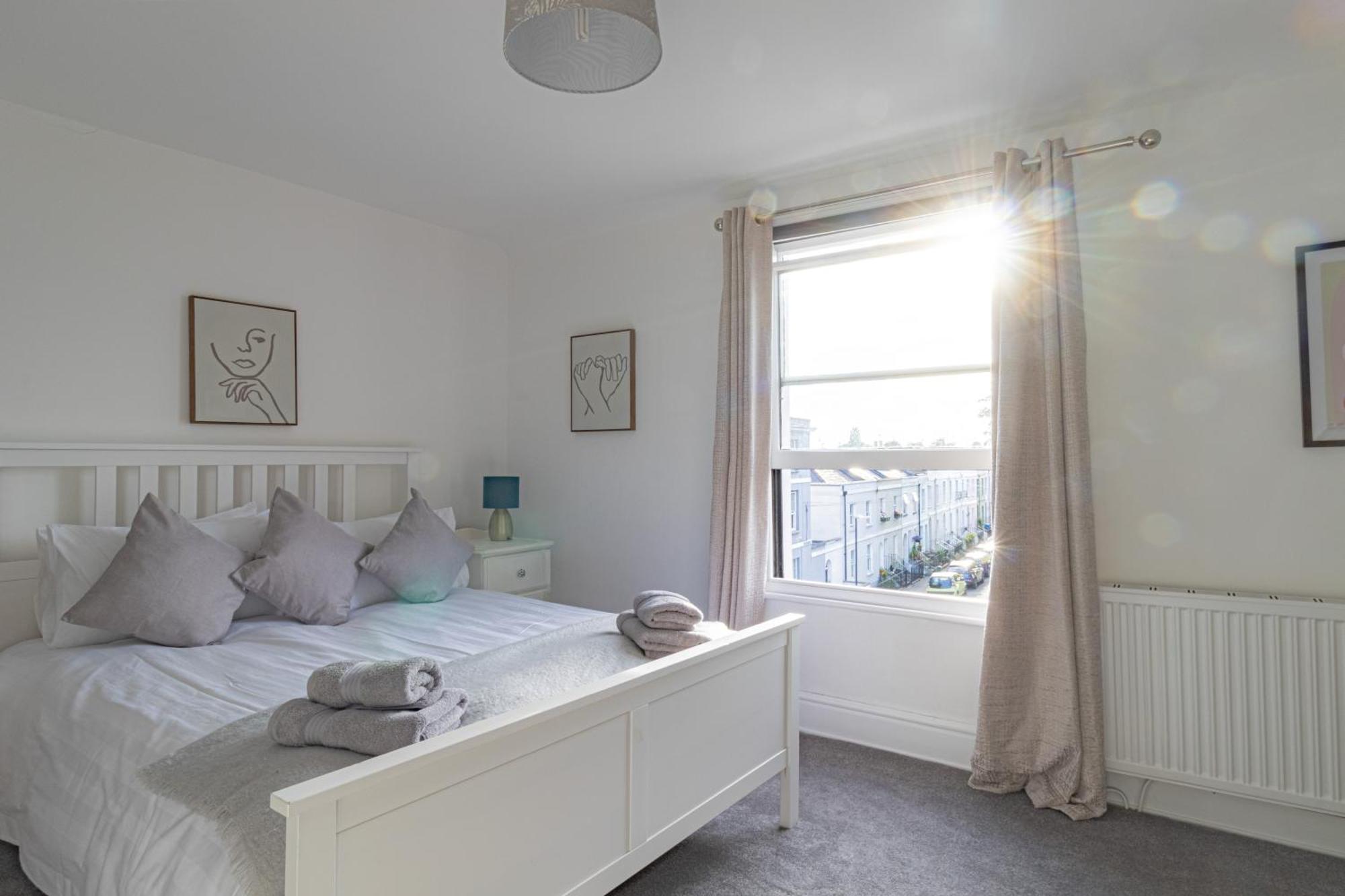 Fabulous, Vibrant, Town House, Central Bath Road Cheltenham Esterno foto