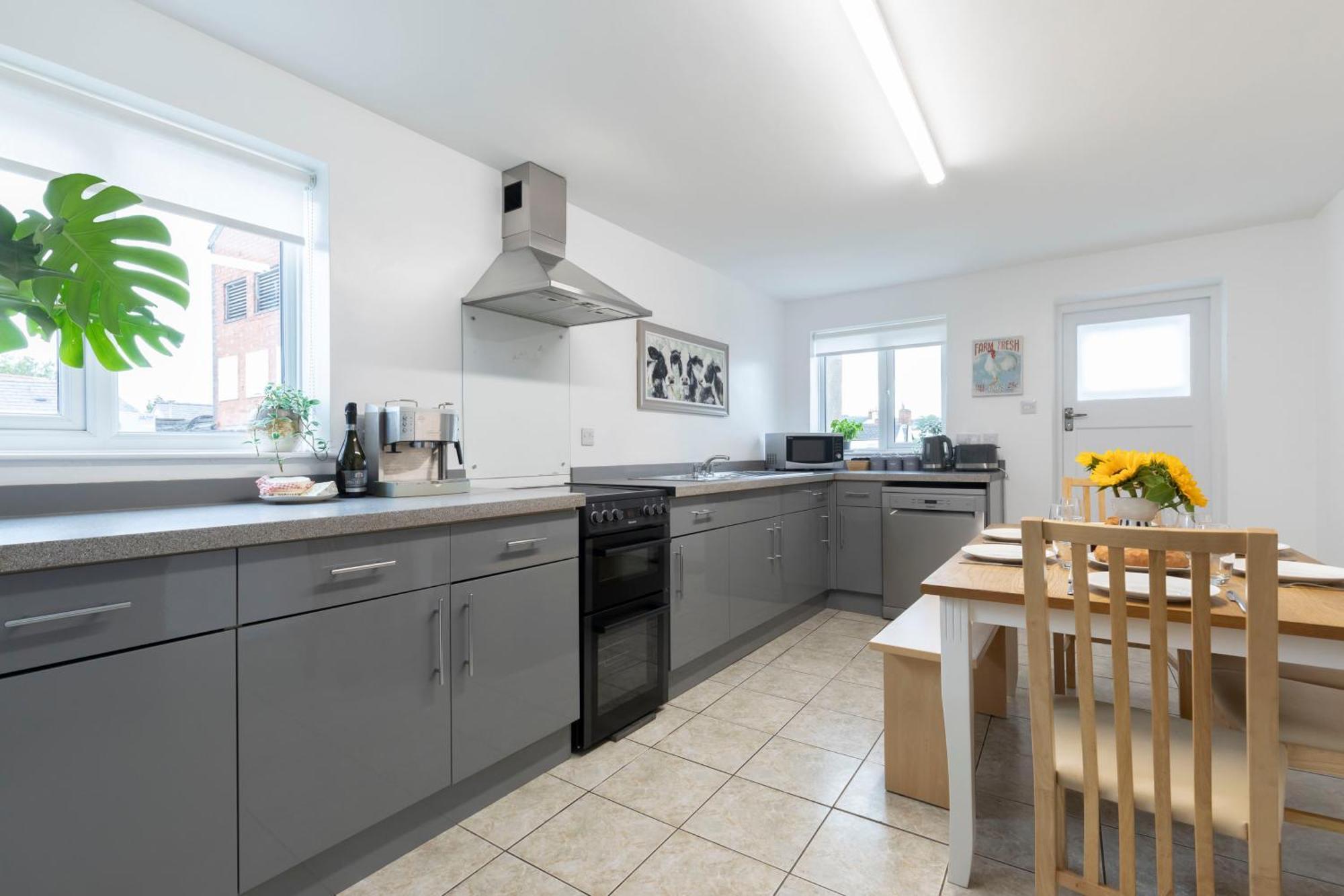 Fabulous, Vibrant, Town House, Central Bath Road Cheltenham Esterno foto