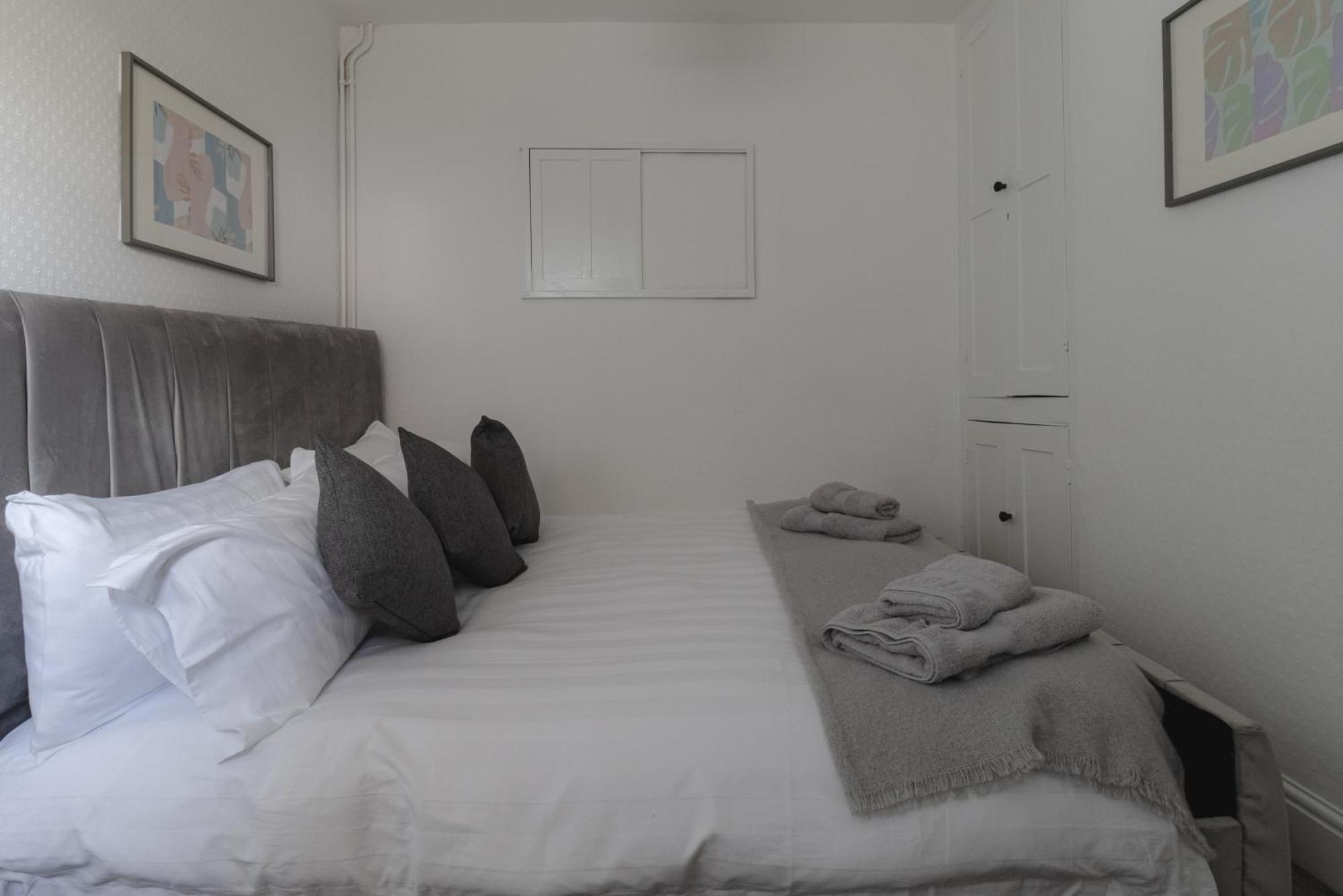 Fabulous, Vibrant, Town House, Central Bath Road Cheltenham Esterno foto