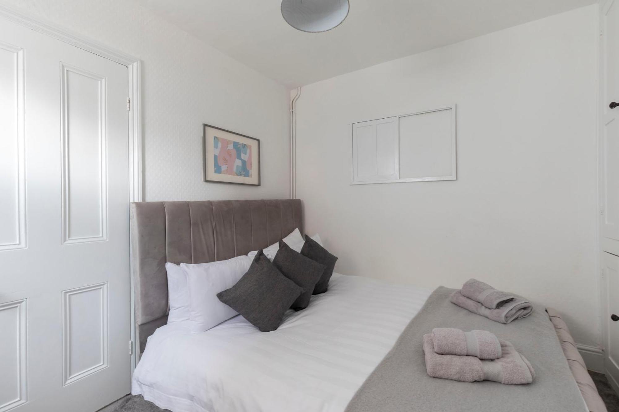 Fabulous, Vibrant, Town House, Central Bath Road Cheltenham Esterno foto