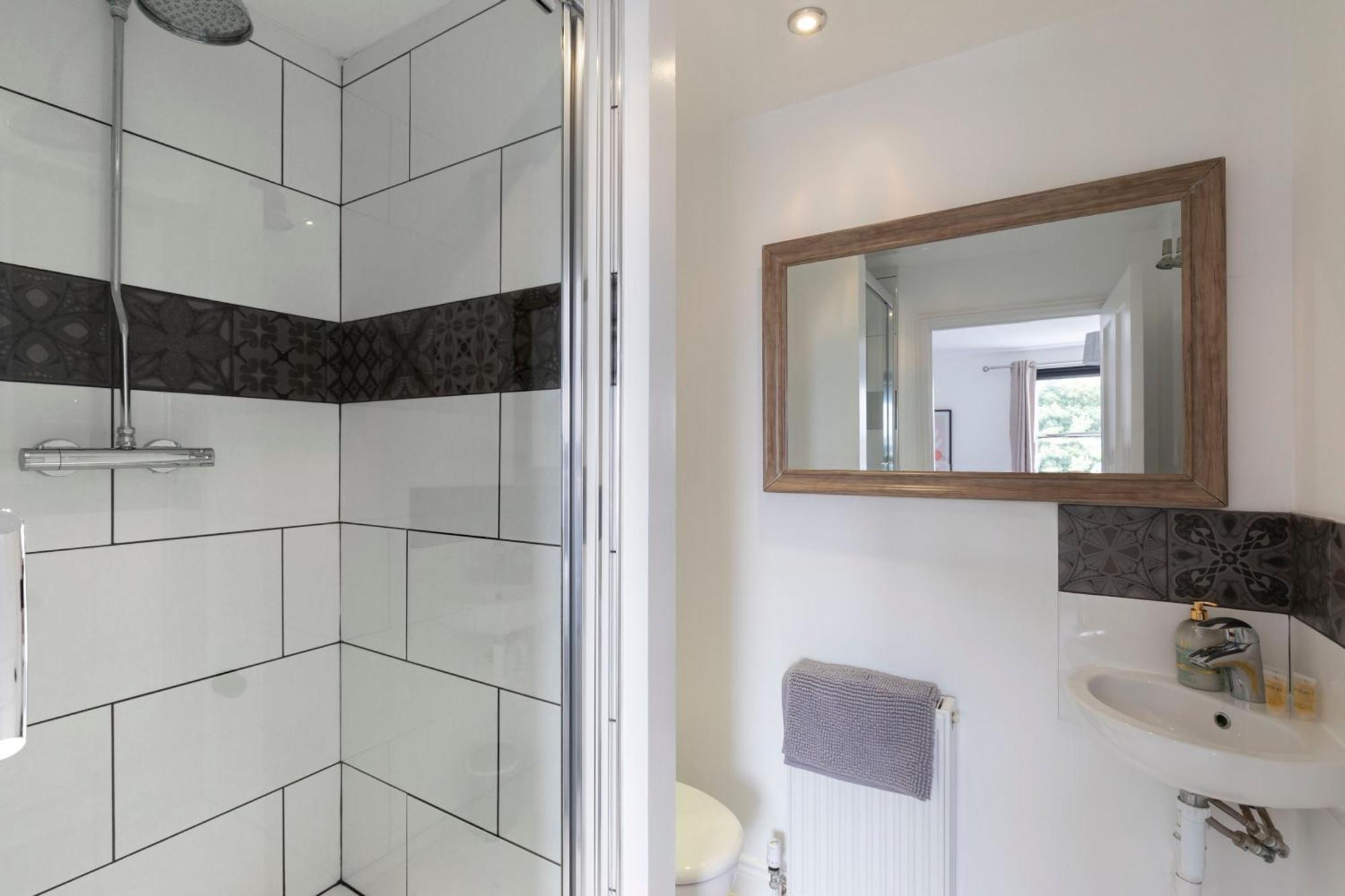 Fabulous, Vibrant, Town House, Central Bath Road Cheltenham Esterno foto