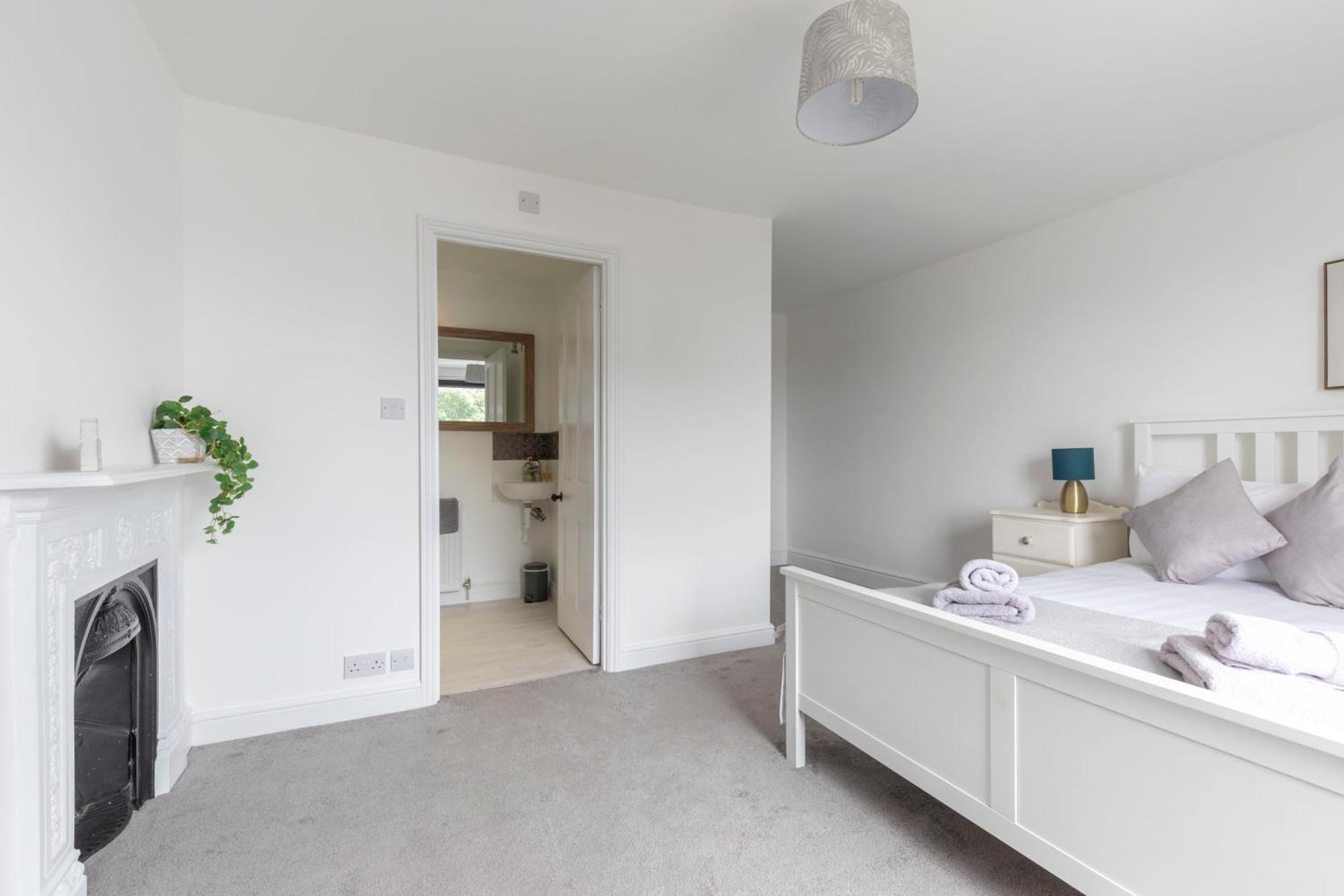 Fabulous, Vibrant, Town House, Central Bath Road Cheltenham Esterno foto