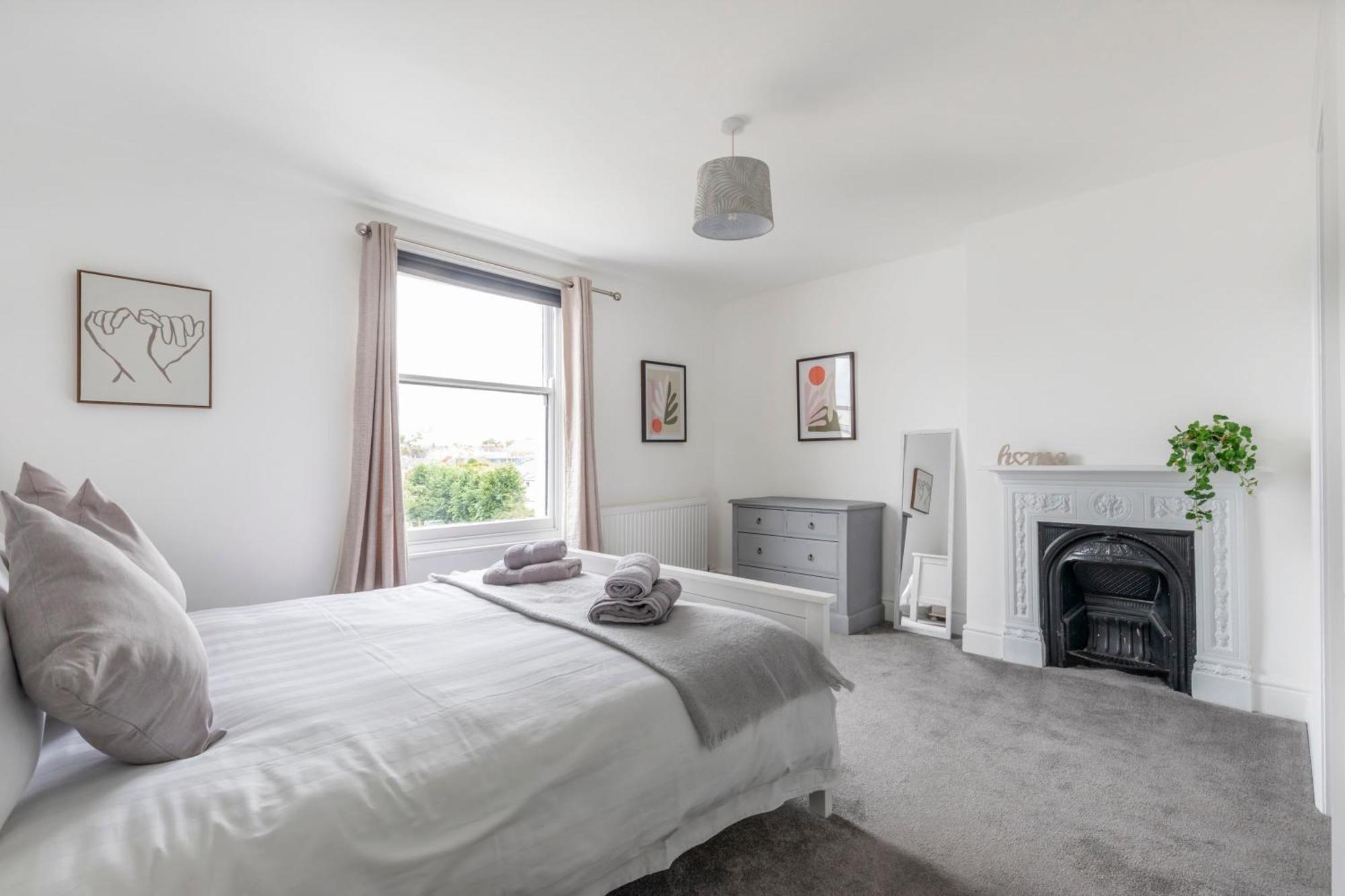 Fabulous, Vibrant, Town House, Central Bath Road Cheltenham Esterno foto